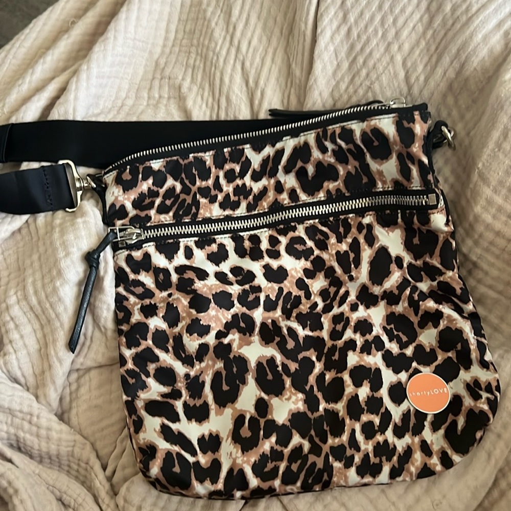 Shorty Love cross body.